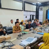Warga Tebuwung Gresik Desak Pembongkaran Warung Remang-remang