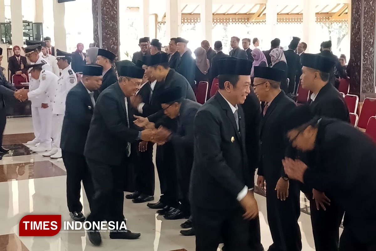 Bupati Bondowoso Lantik 15 Pejabat Administrator dan Pengawas, Ini Daftarnya