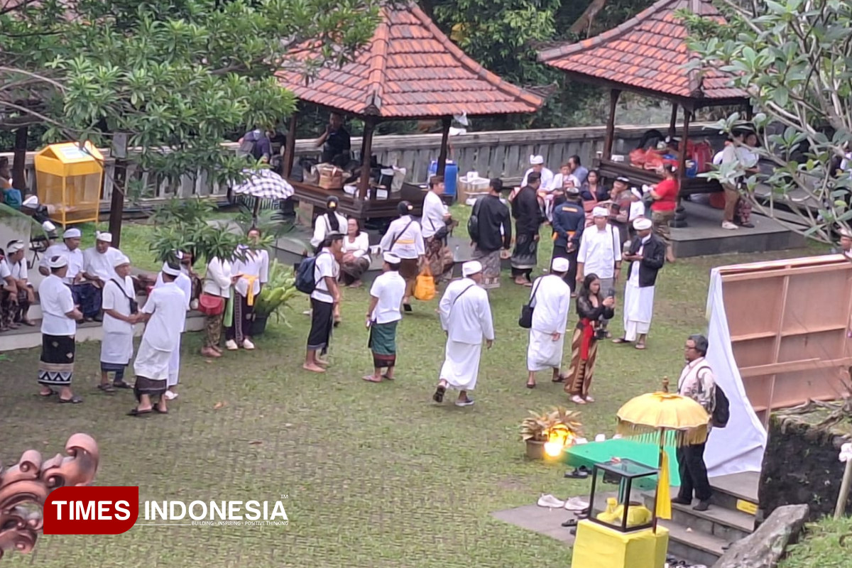 Peringati Hari Suci Tumpek Uye, Ditjen Bimas Hindu Kemenag Lepaskan Satwa dan Tanam Pohon