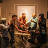 Pameran Seni Crimson Gilt di Museum Bahari: Menelusuri Jejak Maritim Nusantara