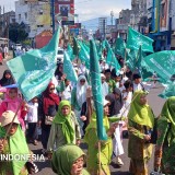 Seabad Nahdlatul Ulama: Ribuan Warga Padati Karnaval Budaya di Tasikmalaya
