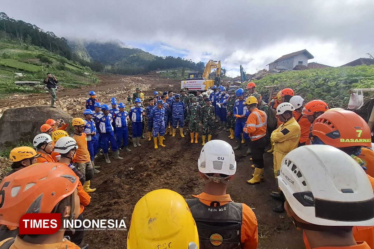 Operasi SAR Longsor Cisarua Masuki Fase Pemulihan, Pencarian Tetap Berlanjut