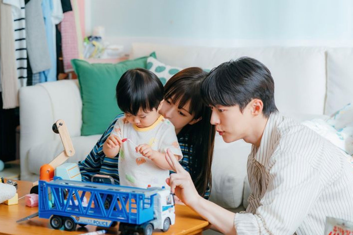 Di Balik ‘Our Universe’, Tiga Bintang Ini Bicara Arti Mengasuh dan Tumbuh Bersama