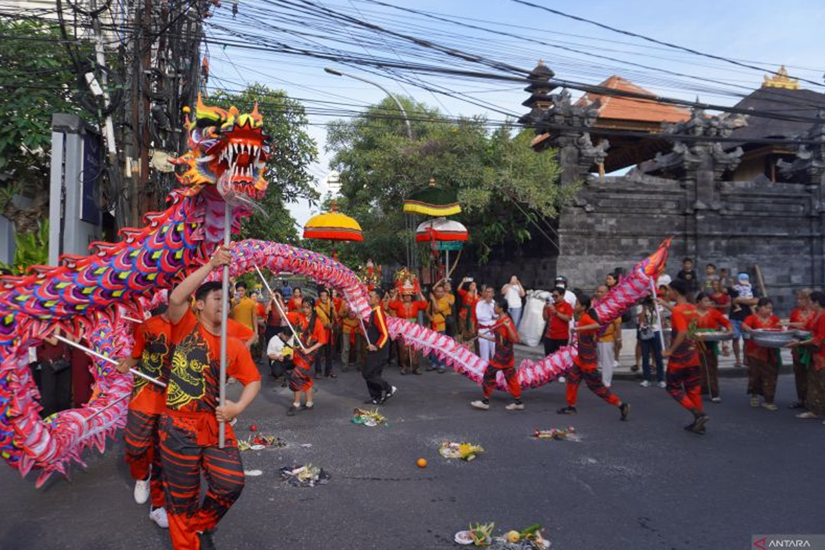 Ritual Tolak Bala Imlek 2026, Perpaduan Indah Tradisi Tionghoa dan Budaya Bali