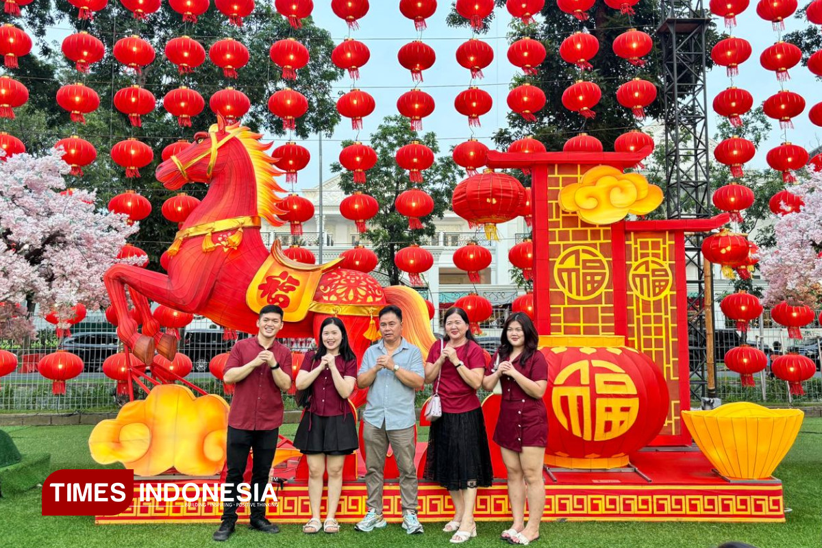 Parade Kuda Api di The Courtyard Pakuwon City Mall Surabaya