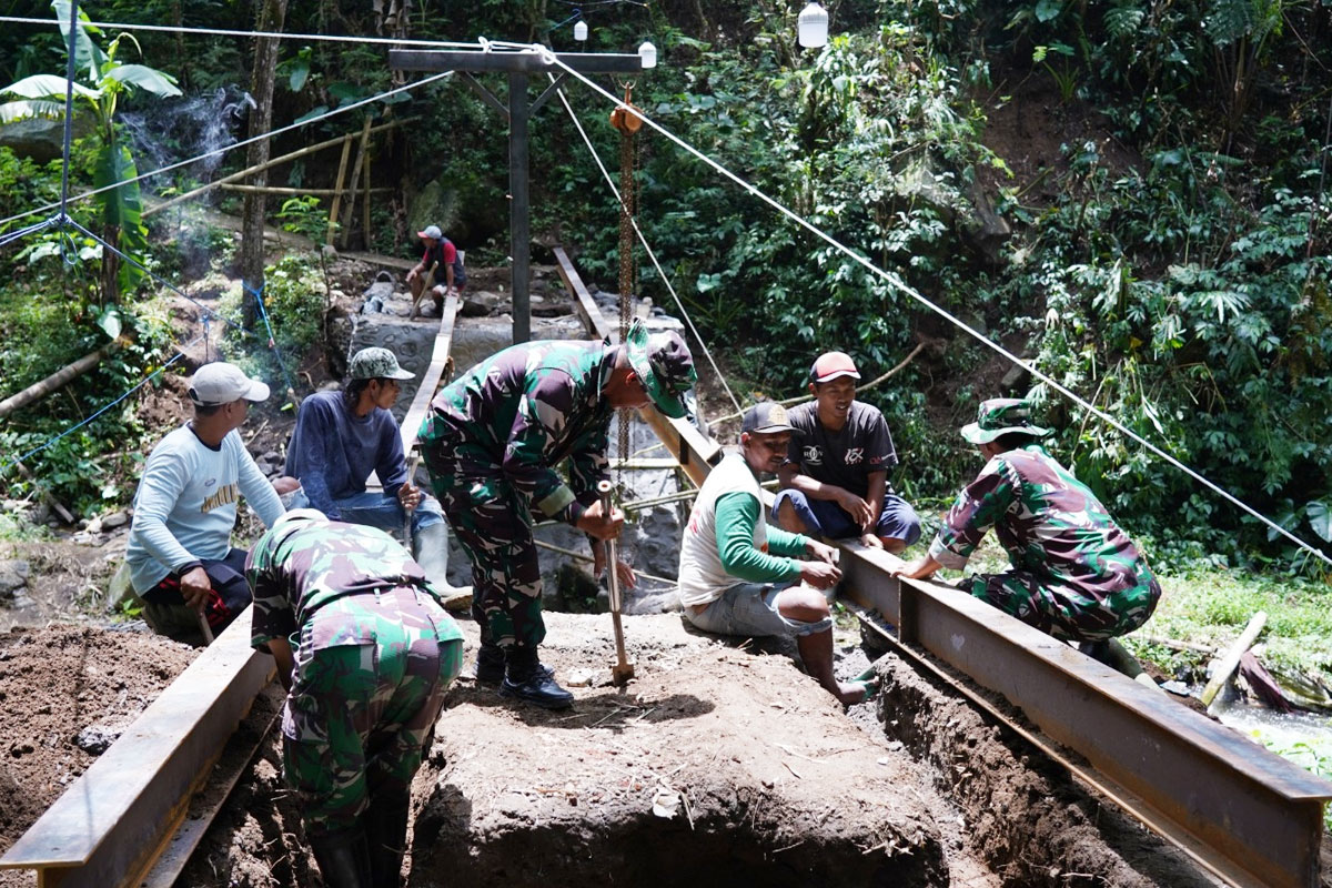 Kegiatan-TNI-Manunggal-Membangun-Desa-c.jpg