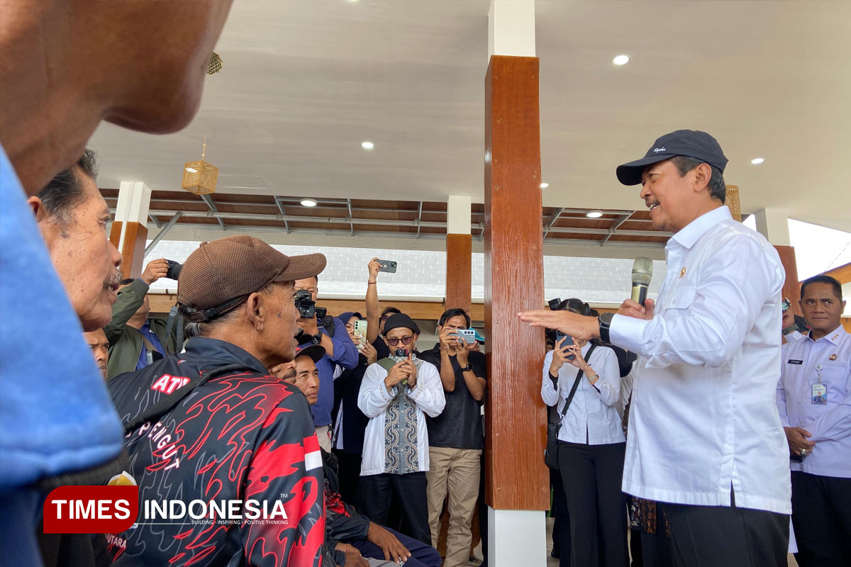 Menteri KKP Janji Bangun SPBN di KNMP Lateng Banyuwangi